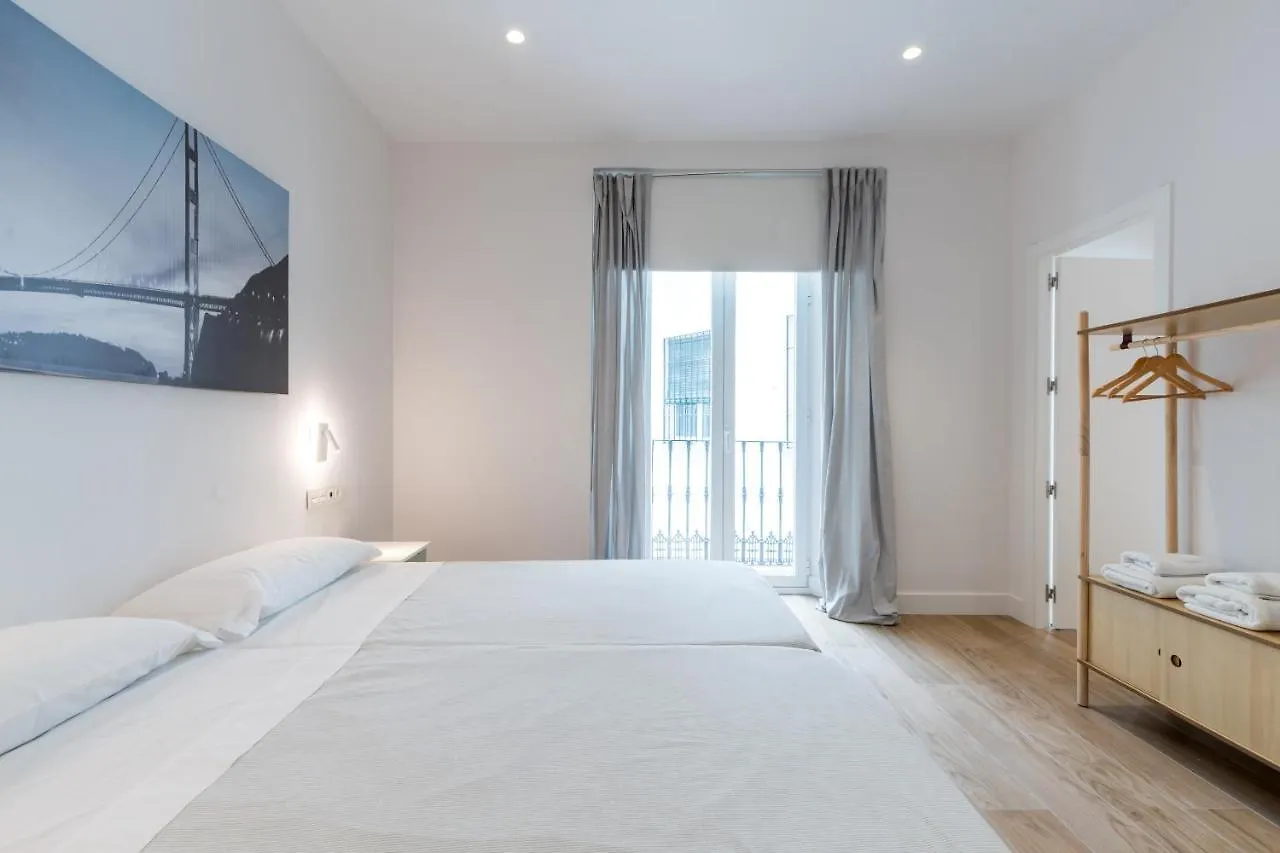 Santa Barbara Central Suites, Sevilla 0*, Seville