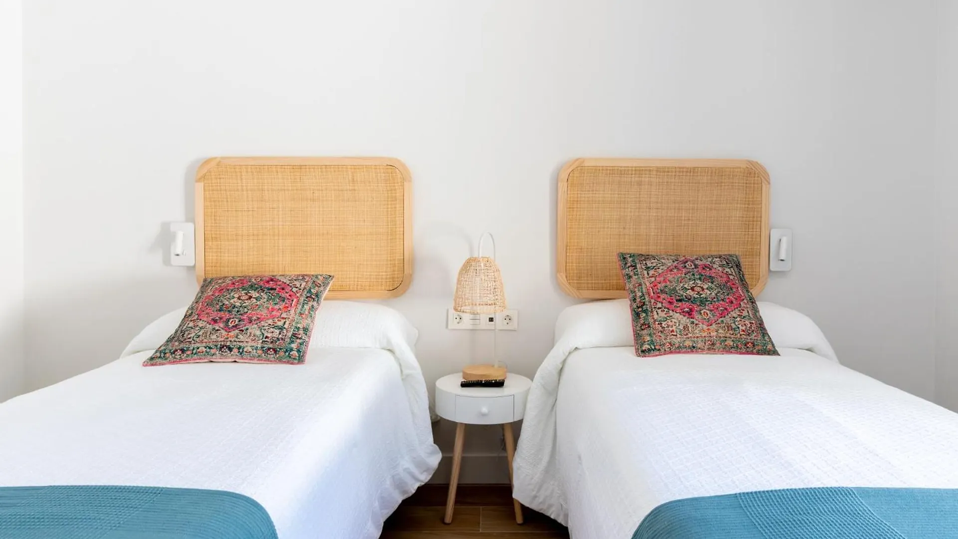 Santa Barbara Central Suites, Sevilla