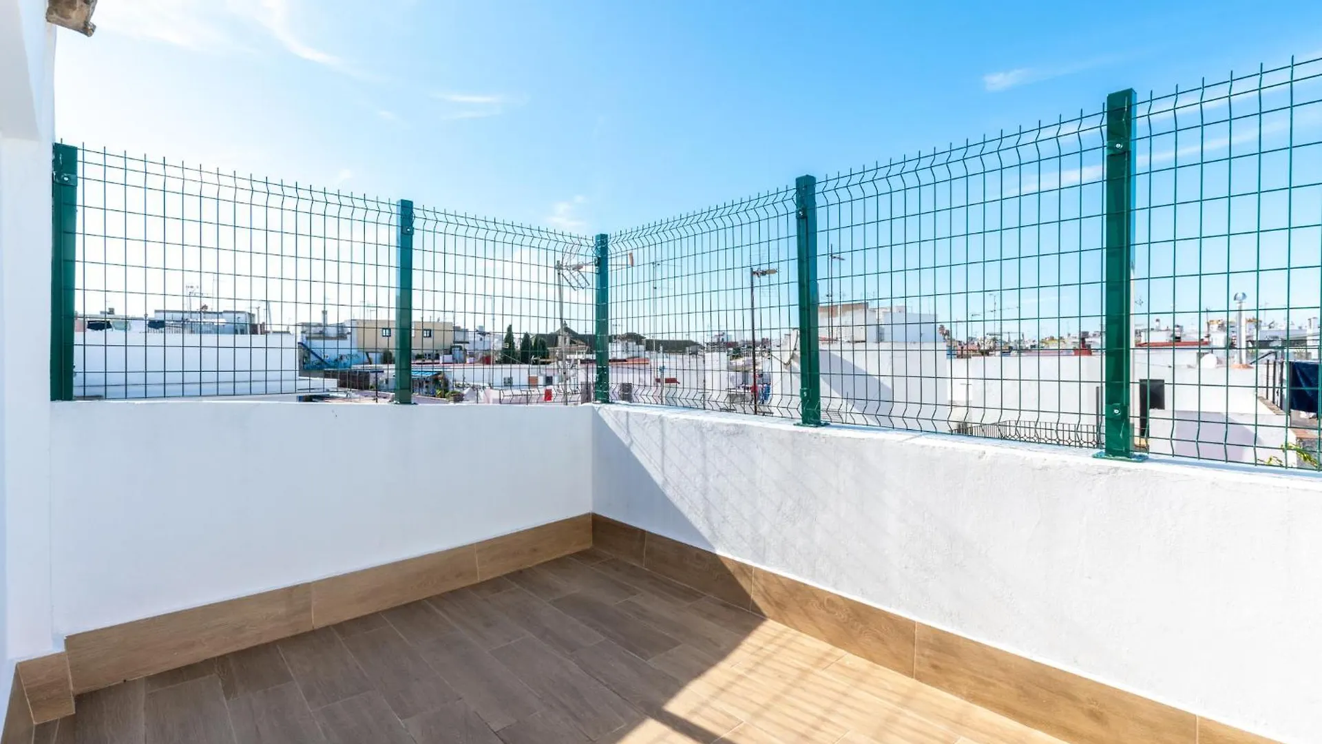 Apartment Santa Barbara Central Suites, Sevilla Spain